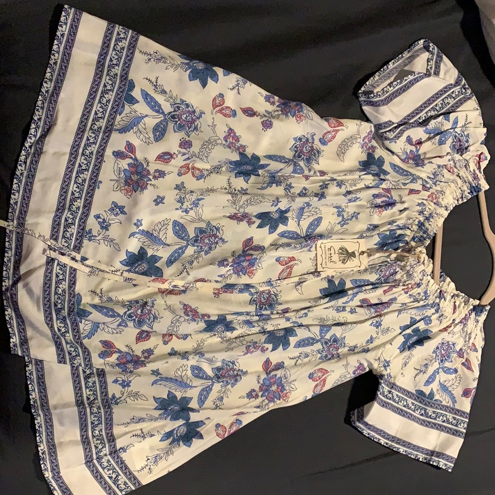 Off shoulder tunic
